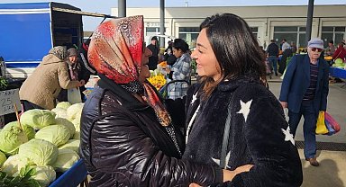 MHP'li Şimşek'e İpsala pazarında büyük ilgi