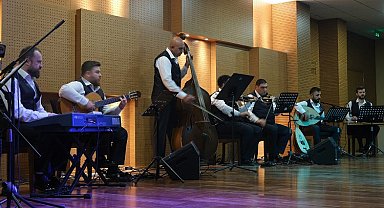 Sakarya'da Mevlana gecesinde tasavvuf dinletisi