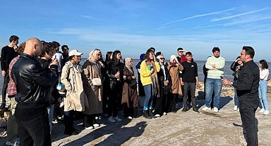 Sakarya'da üniversiteli öğrenciler şehrin güzelliklerini keşfetti