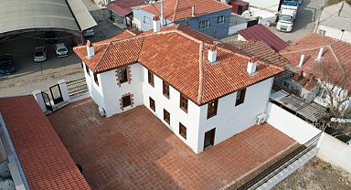 Salihli Atatürk Evi'nde sırada iç tefriş var