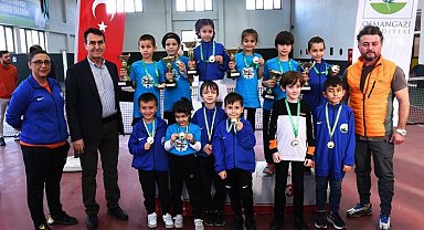 Şampiyon raketler Osmangazi'de yetişiyor