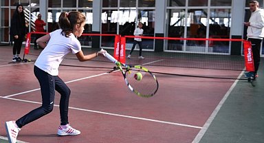 Şampiyon raketler Osmangazi'de yetişiyor