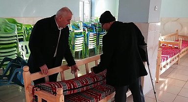 Sason'dan taziye evlerine sedir koltuk ve masa desteği