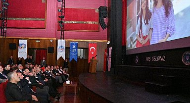 Şehit Aybüke öğretmen filmi Bursa'da gözyaşlarıyla izlendi