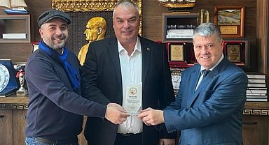 TYBB Edirne Şubesi'nden Özkan Günenç'e teşekkür plaketi