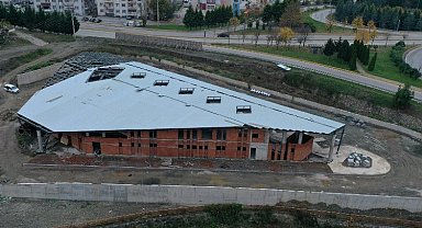 Yeni Gölcük terminalinde çatı imalatı tamam