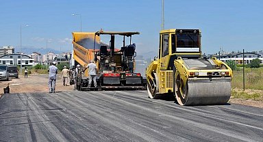 Antalya Muratpaşa 8 yıldır asfaltını üretiyor