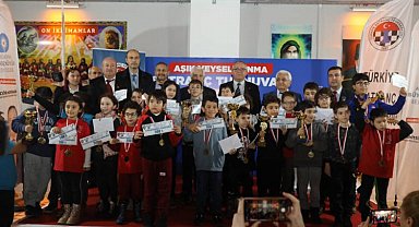 Aşık Veysel'i Anma Satranç Turnuvası düzenlendi