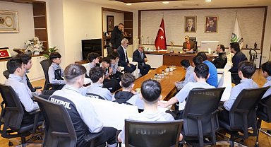 Başkan Çiftçi, şampiyon futbolcuları ağırladı
