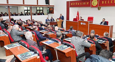 Başkan Yüce Sakarya Meclisi'nden seslendi: İlk günkü aşkla buradayız