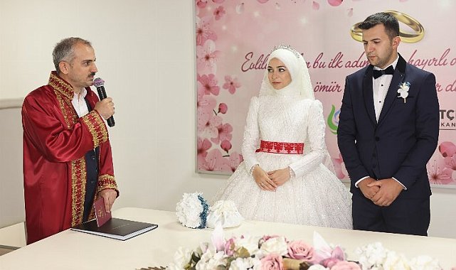 Bin 558 çift Çayırova'da dünya evine girdi