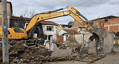 Bursa'da Osmangazi yıkıyor, mahallelerin çehresi değişiyor