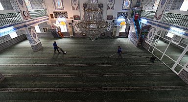Büyükşehirden ibadethane ve evlere temizlik hizmeti