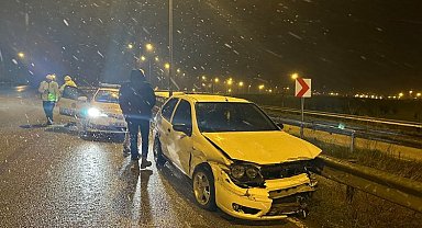 Düzce'de kaza... Sürücü aracını terkedip kaçtı!