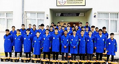 "Enerjinin Yıldızları" Projesi ile elektrik dağıtım sektörüne "yıldız" yağdı