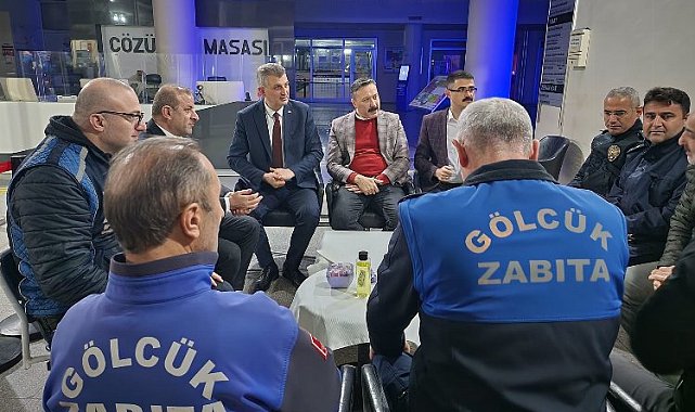 Gölcük'te Başkan Sezer yeni yılı personeliyle karşıladı