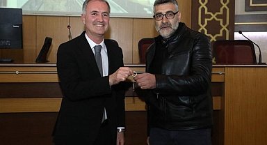 İnegöl'de Toki 3. Etap'ta ilk anahtarlar teslim ediliyor
