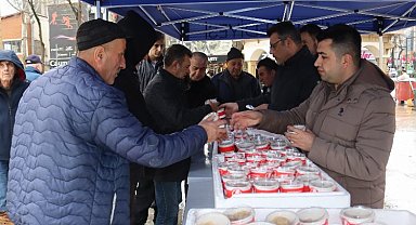 İzmit'te Yahya Kaptan anısına helva