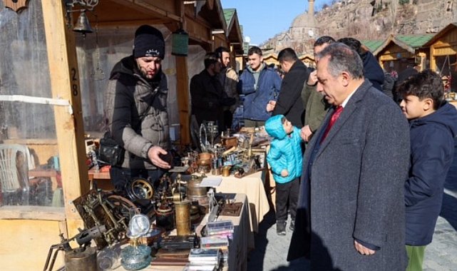 Kayseri Talas'ta Antika Pazarı'na yoğun ilgi