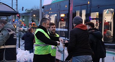Kocaeli'den kandil simidi ikramı