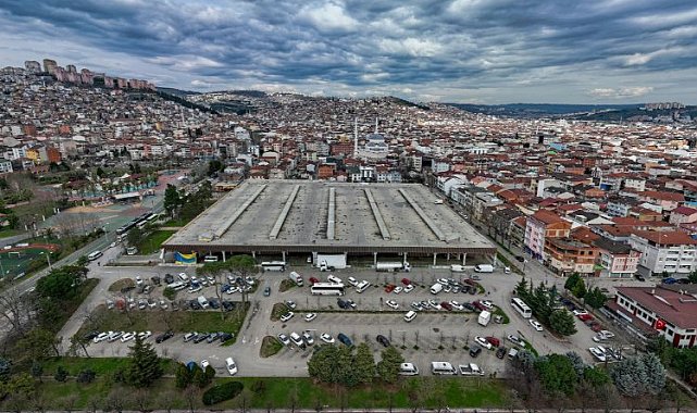 Kocaeli'den pazar alanına sundurma