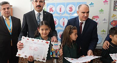 Konya'da Başkan Altay öğrencilerin heyecanına ortak oldu