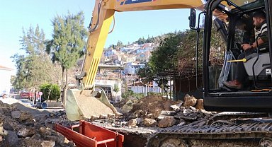 Manisa Ulutepe'de yağmur suyu için ilk kazma