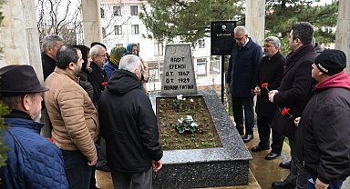 Müftü Raşit Efendi mezarı başında anıldı
