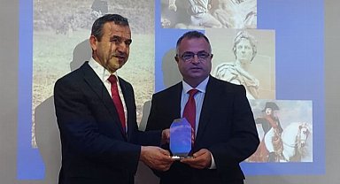 Tarihçi Dr. Naim Babüroğlu, Kocaeli'ni aydınlattı