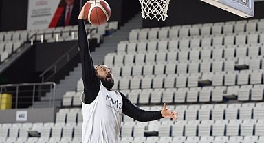 Tarzanların Rakibi Karşıyaka... İzmir'de derbi heyecanı yaşanıyor