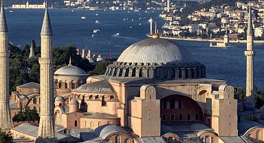 Yabancı turistler için Ayasofya'ya giriş 25 Avro oldu