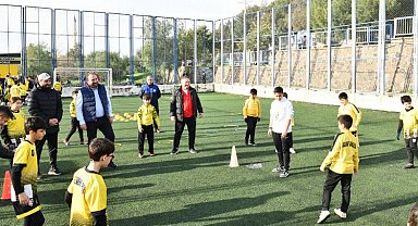 Yaşar Kemal Parkı Çiğli'de törenle açıldı