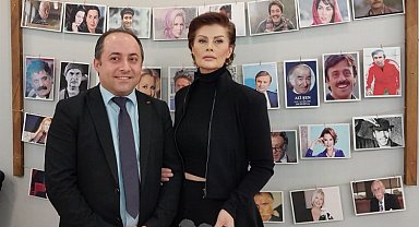 Yönetmenliğini üstlendiği 'Filme Gel'di!