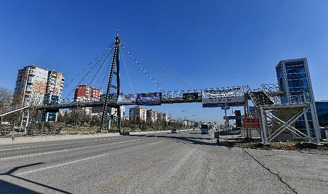Başkent'e modern üst geçitler