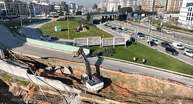 Bursa ' da Göçen yolda çalışma başladı