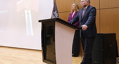 Celal Sönmez Mudanya Üniversitesinde öğrencilerle buluştu