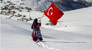 Adalet'ten 'Türk Bayrağı' temalı yarışma sonuçlandı
