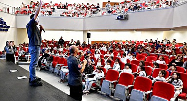 AKUT VAKFI çocuk ve gençlerin afetlere karşı dirençliliğini destekliyor