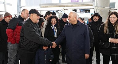 Başkan Adayı Büyükgöz'den Tatlıkuyu'da pazar turu