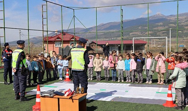 Bilecik'te miniklere jandarma tanıtıldı