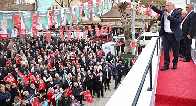 Bozbey'in Yenişehir buluşması miting alanına dönüştü