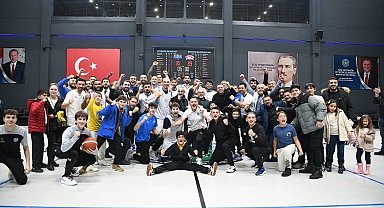 Çayırova Belediyesi, Bornova deplasmanında