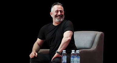 Cem Yılmaz Ramazan da yaptığı paylaşım nedeniyle linç ediliyor