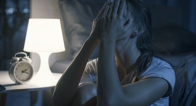 Gece terleyerek uyanıyorsanız dikkat! Gece terlemesine 5 önlem!