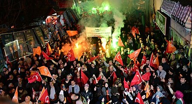 Hacivat Mahallesi’nde Aktaş’a heyecanlı karşılama