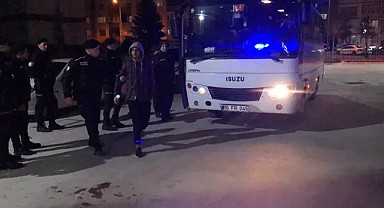 İnegöl'de 30 düzensiz göçmen yakalandı