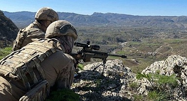 Irak'ın kuzeyinde 12 PKK'lı terörist etkisiz hale getirildi