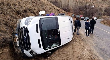 Kayseri'de öğrenci servisi kaza yaptı!