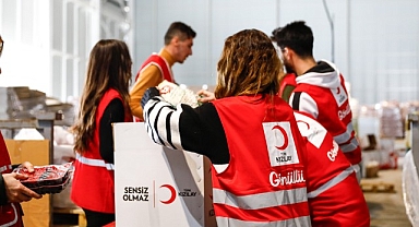 Kızılay Ramazanda milyonlara ulaşıyor 