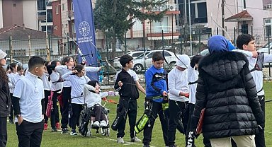 Minik okçular birincilik için yarıştı